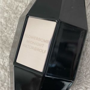 VIKTOR & ROLF Flowerbomb Midnight Eau De Parfum